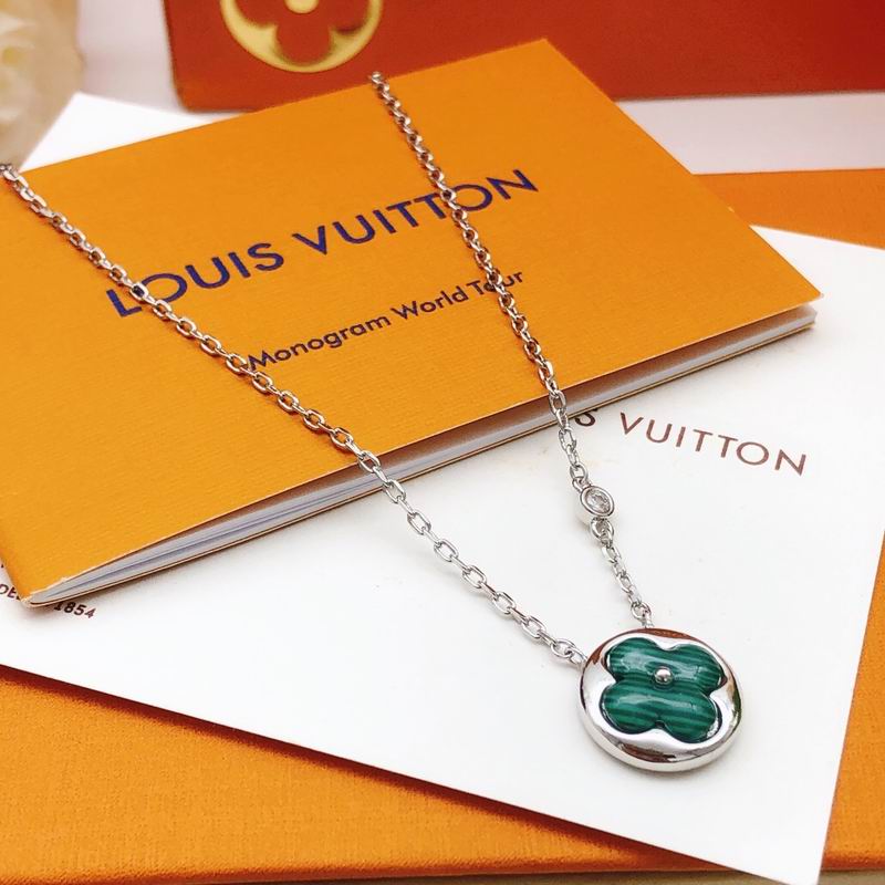 LV Necklace 03lyr713